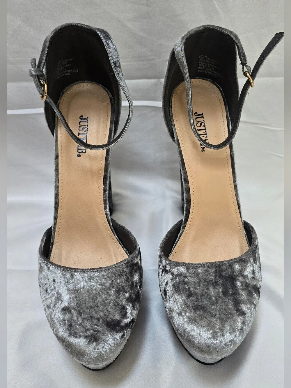 JustFab weddings close chunky